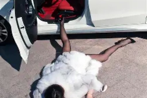 宣布结婚透露控逼迫被报警4月不过半娱乐圈又出事了！