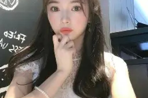 谢娜彻底塌房！这次张杰也救不了她