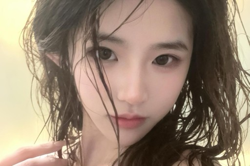 陪玩陪睡仅是冰山一角认干爹舔手指拜高踩低实在荒唐！